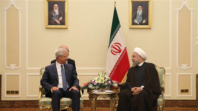 Iranian President Hassan Rouhani (R) and President of French National Assembly Claude Bartolone meet in Tehran on September 6, 2016. © president.ir