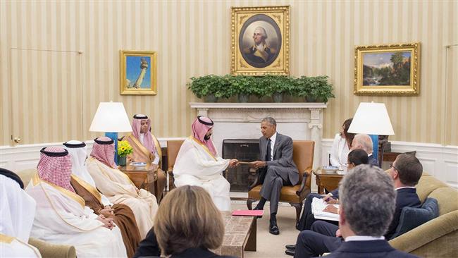 Saudi Arabian Deputy Crown Prince and Minister of Defense, Prince Mohammed bin Salman (C-L) meeting with US President Barack Obama in Washington, DC, on June 17, 2016. (Photo by AFP)
