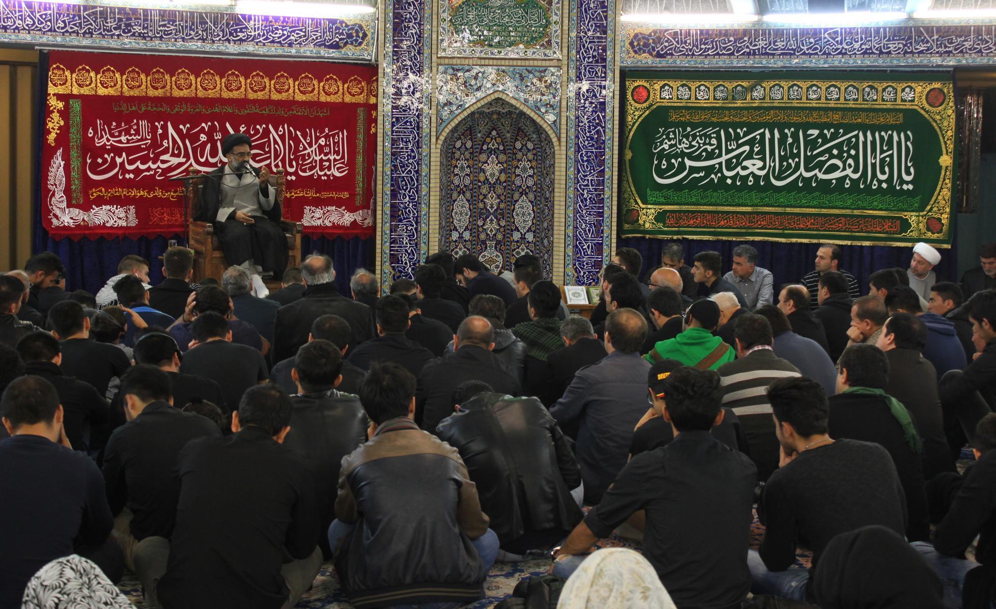  مراسم عزاداری دهه اول محرم در مسجد امام علی هامبورگ