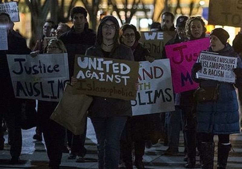 Demonstrators Protest against Islamophobia Outside White House
