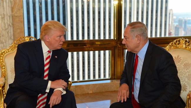 Israeli Prime Minister Benjamin Netanyahu (R) meeting with Donald Trump inside Trump Tower in New York, September 25, 2016.
