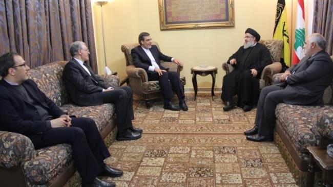 Iranian Deputy Foreign Minister for Arab and African Affairs Hossein Jaberi Ansari (3rd L) and Secretary General of the Lebanese resistance movement, Hezbollah, Seyyed Hassan Nasrallah (2nd R), meet in Beirut on December 23, 2016.

