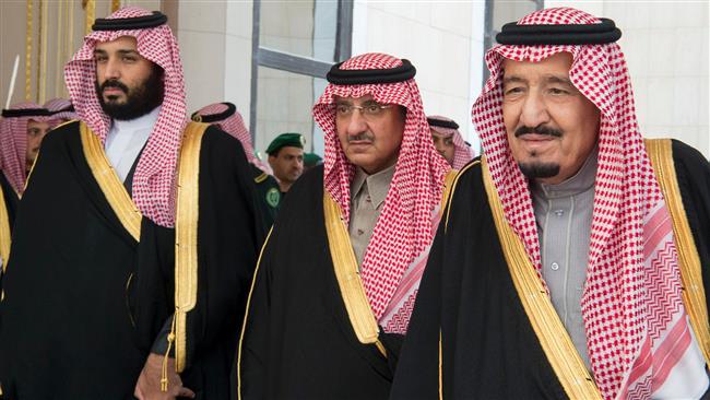 Saudi king Salman bin Abdulaziz (R),  Mohammed bin Nayef (C) and crown prince Mohammed bin Salman in Riyadh