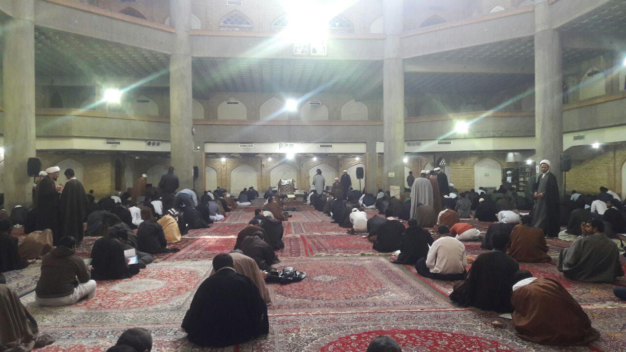 امتحان میان سال مجتمع امام هادی در مدرسه آیت الله خویی