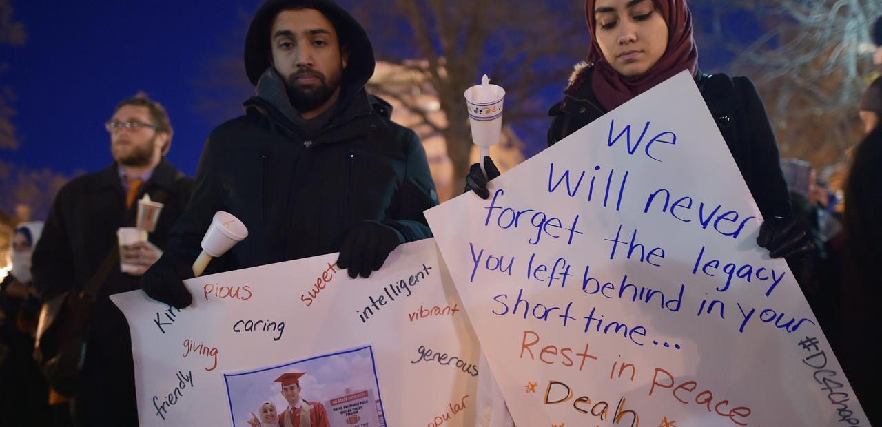 US Muslim vigil for victims of a hate crime