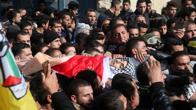 ccPalestinians attend the funeral of 17-year old Qusay al-Amour, who was killed by Israeli forces, January 17, 2017. 