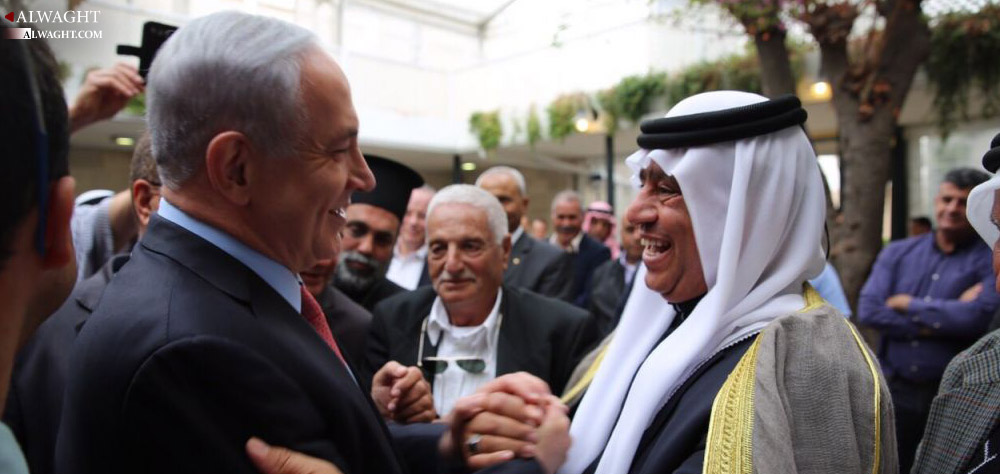 Benyamin Netanyahu Israeli PM and an Arab official