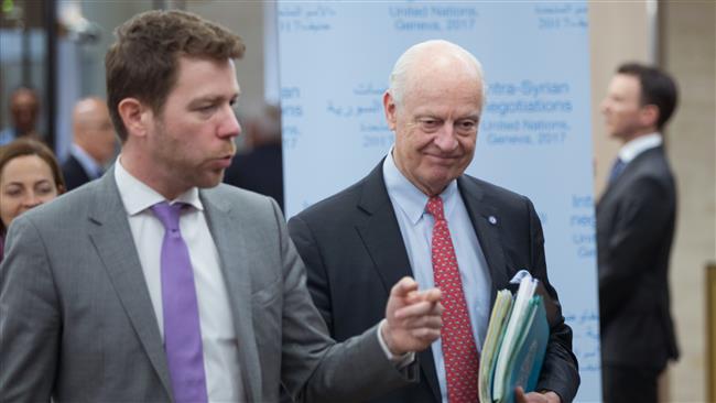UN Special Envoy for Syria Staffan de Mistura (R) arrives for a meeting in Geneva, Switzerland, on February 24, 2017, the second day of a new round of Syria peace talks. (Photos by AFP)