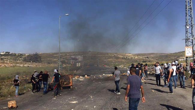 Clashes between Israeli forces and Palestinians protesting in solidarity with hunger-striking prisoners, near the Israeli Beit El settlement, north of Ramallah, May 11, 2017.