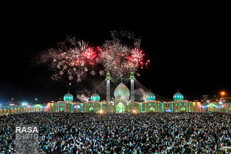 مسجد مقدس جمکران در شب میلاد حضرت مهدی موعود(عجل الله تعالی فرجه)