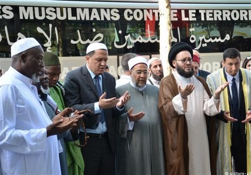  سفر ۶۰ روحانی مسلمان در فرانسه با پیام اتحاد علیه تروریسم 