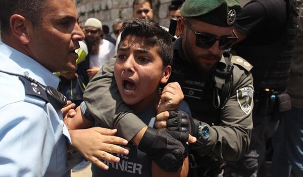 Palestinian boy arrested by Israeli Forces