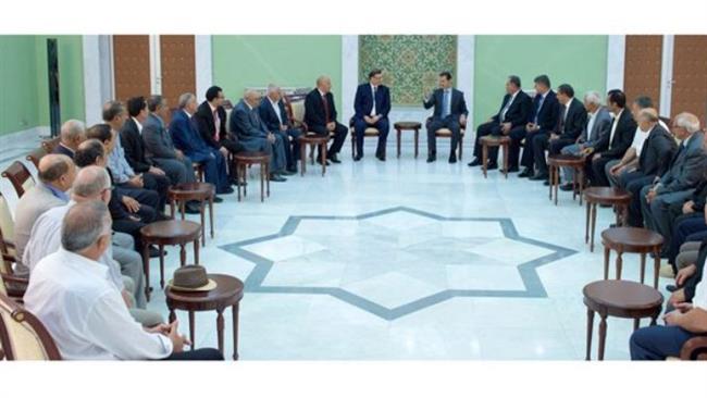 Syrian President Bashar al-Assad (C-R) meets with a high-ranking Tunisian delegation in Damascus on July 31, 2017. (Photo by SANA)
