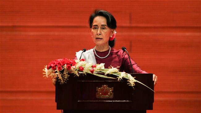 Myanmarese State Counsellor Aung San Suu Kyi delivers a national address in Naypyidaw on September 19, 2017. (Photo by AFP)
