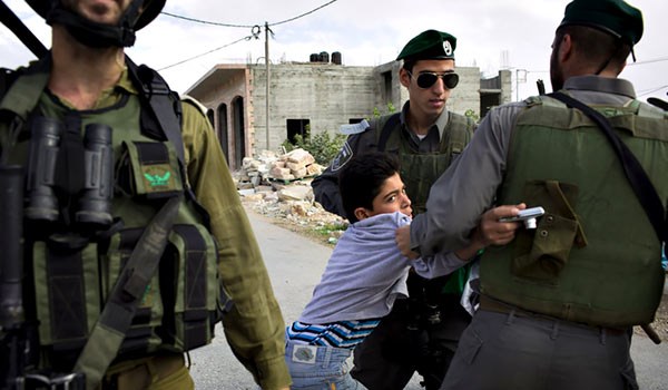 Israeli Forces detain Palestinian boy