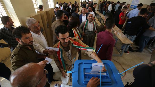 Iraqi Kurds casts their votes in the Kurdish independence referendum in the city of Kirkuk in northern Iraq on September 25, 2017. (Photo by AFP)

