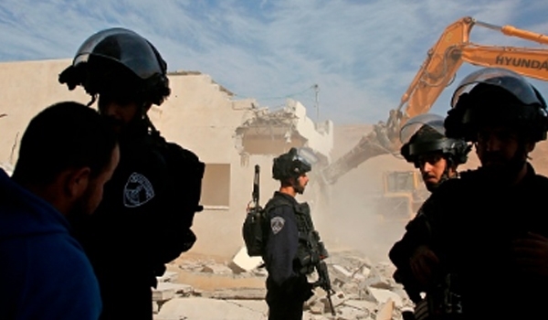 Israeli forces demolish Palestinian houses in East Jerusalem
