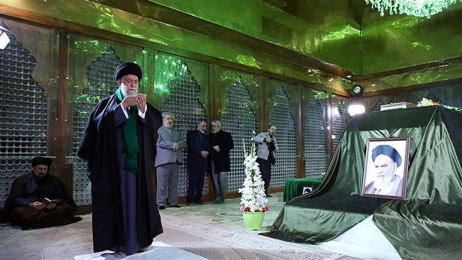 Leader of the Islamic Revolution Ayatollah Seyyed Ali Khamenei prays at the Mausoleum of the late founder of the Islamic Republic, Imam Khomeini, in Tehran, January 31, 2018.
