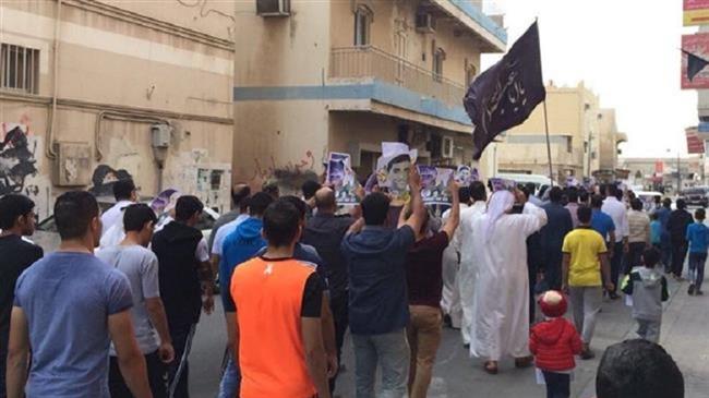 People take part in an anti-regime protest rally in the village of Barbar, Bahrain, on January 20, 2017. (File photo)
