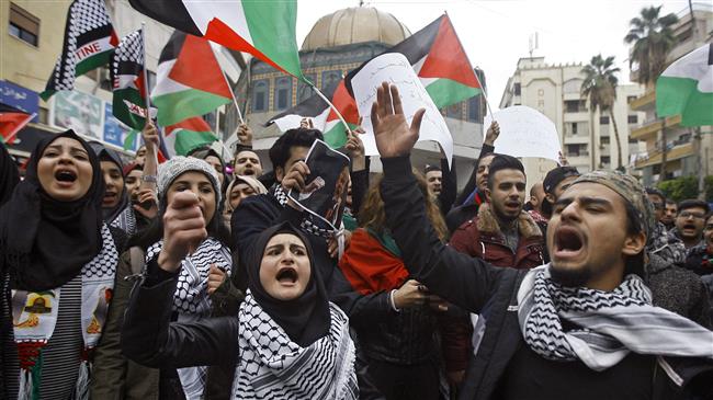 Protesters rally in the Lebanese city of Sidon on December 7, 2017 against US President Donald Trump