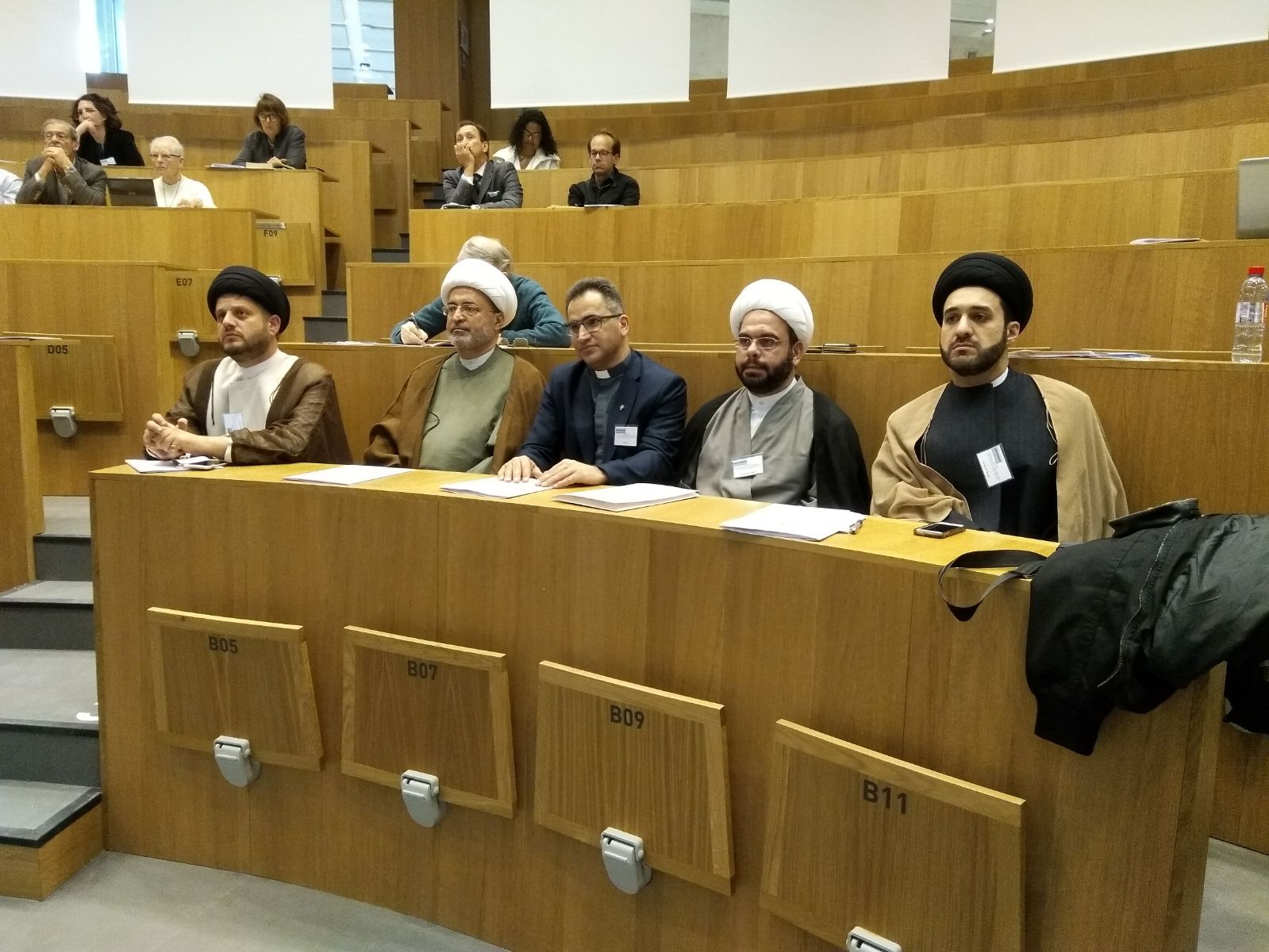همایش‎ «تعامل فرهنگی میان شیعیان و کاتولیک» در فرانسه