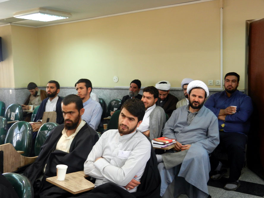 دیدار طلاب همدانی با امیر خجسته