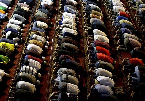 Muslims around Globe Observe Holy Month of Ramadan
