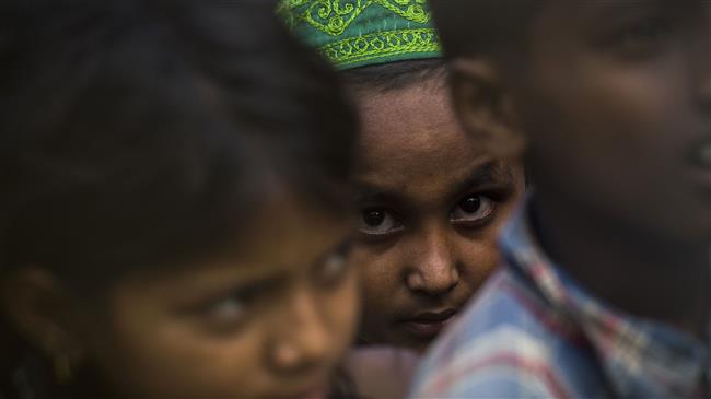 Rohingya refugee children gather in "No Man