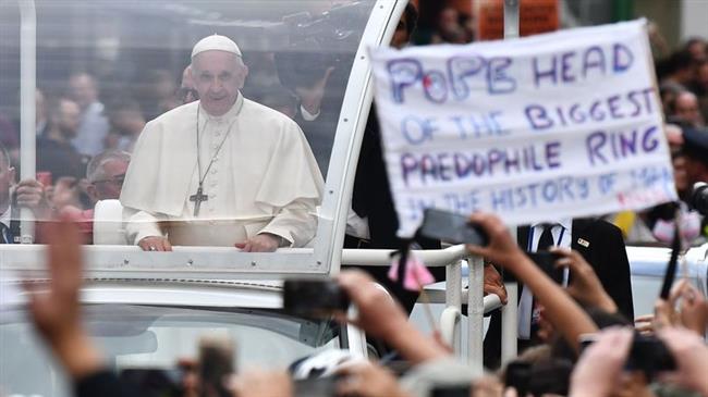 Irish abuse victims protest Pope