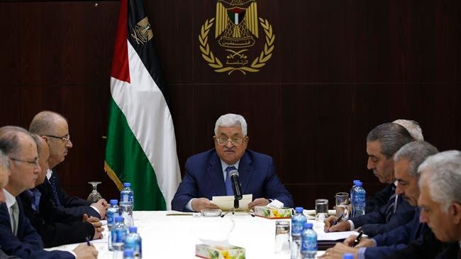 Palestinian President Mahmoud Abbas chairs a meeting of the Palestine Liberation Organization (PLO) Executive Committee in the West Bank city of Ramallah on November 15, 2018. (Photo by AFP)
