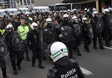 Belgium: 'Yellow Vest' Protesters Clash with Police in Brussels