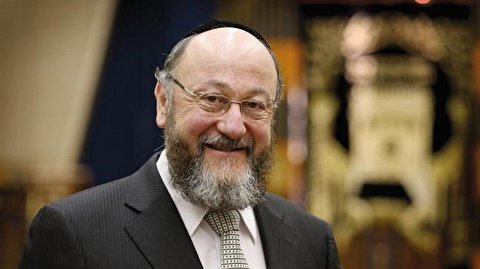 Ephraim Mirvis joins in establishment onslaught on Corbyn
