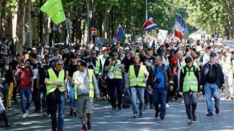 Fiery Clashes as ‘Yellow Vests’ Revive Protests Across France