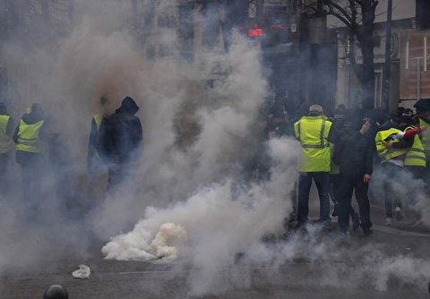 Fresh turmoil as most serious strike in years hits France