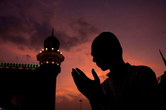 Fasting rids us of Arrogance | Shaykh Salim Yusufali