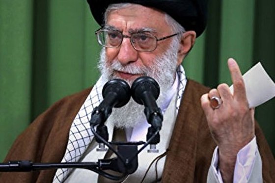 The statements of Ayatollah Khamanei during a meeting with a group of seminarians