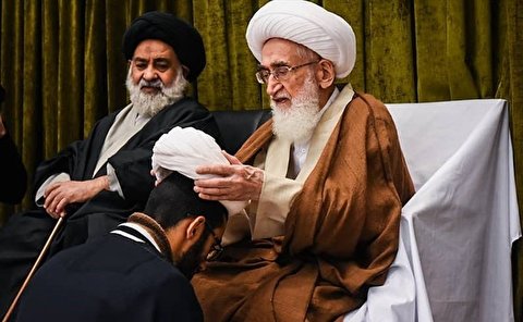‎40 seminarians given turbans in ceremony held on Eid al-Ghadir by Ayatollah Nouri-Hamadani