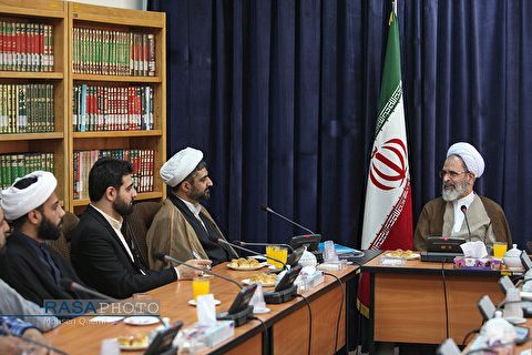 Manager of Rasa News Agency meets with Ayatollah Arafi