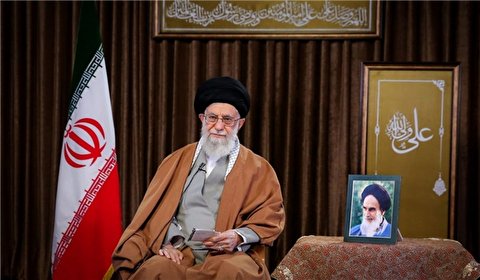 Iran's Leader Prays for Ayatollah Sistani's Health