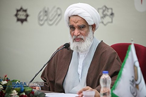 The driving force of the Islamic Revolution are the seminaries and religious authorities