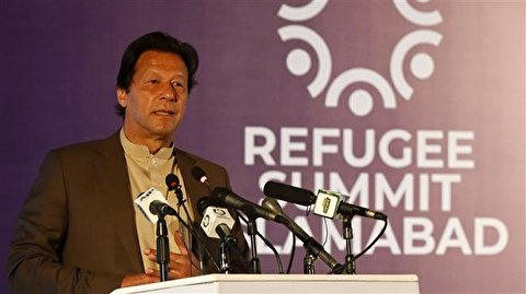 Pakistan PM urges Trump to lift Iran sanctions as country fights virus outbreak