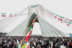 تهدید نظامی و اقتصادی آمریکا نتوانست ایران را پس از 40 سال به زانو درآورد