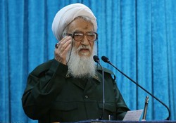 همه ایران پاسداران انقلاب اسلامی هستند| آمریکا مادر تروریست است