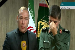 اشک‌های مجری شبکه خبر در مصاحبه با سخنگوی سپاه