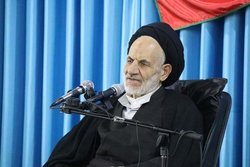 برخی مسؤولان دیدگاه وحدت در نظام اسلامی را خدشه دار می‌کنند