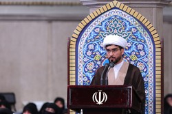 لزوم ایجاد زمینه مناسب برای بروز خلاقیت طلاب جوان در حوزه