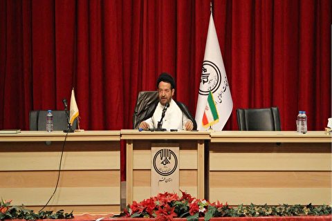 این روزها تحریف از سوی خودی‌نماها آغاز می‌شود