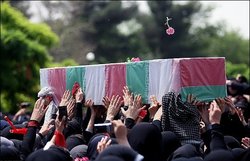 پیکر مطهر ۳ شهید گمنام در بیرجند تشییع و تدفین شد