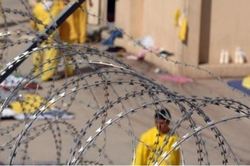 تلاش اعراب حاشیه خلیج فارس برای آزادسازی هزاران زندانی داعش در عراق