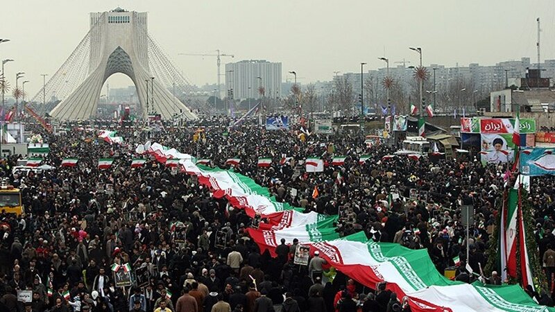 انقلاب امام راحل، پاسبان ارزش های انسانی، حامی مستضعفان و مظلومان جهان است